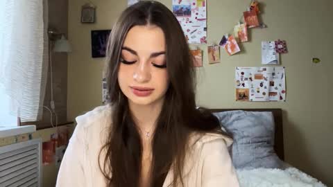 Snapshot of rhiannonmuccigrosso chatting on 25, 10, 2025 Anna online show from 25, 10, 2025