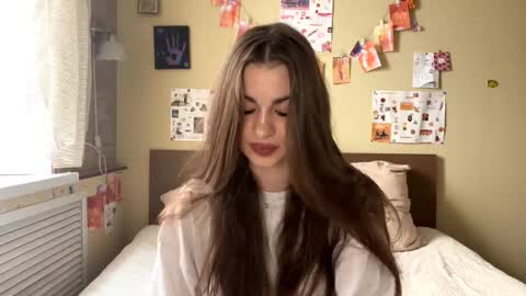 Snapshot of rhiannonmuccigrosso chatting on 31, 10, 2025 Anna online show from 31, 10, 2025