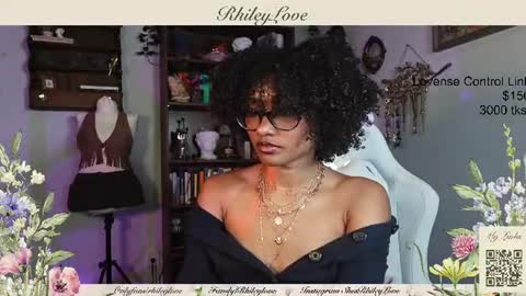 Snapshot of rhileylove chatting on 19, 7, 2026 Rhileylove online show from 19, 7, 2026