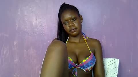 Snapshot of riana_sha chatting on 6, 3, 2025 riana_sha online show from 6, 3, 2025