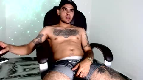 Snapshot of riancum chatting on 27, 5, 2026 juan online show from 27, 5, 2026