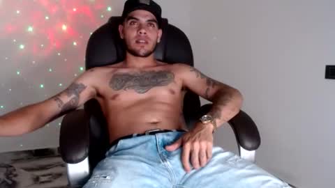 Snapshot of riancum chatting on 2, 6, 2026 juan online show from 2, 6, 2026