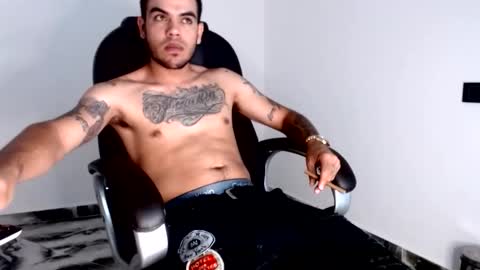 Snapshot of riancum chatting on 10, 6, 2026 juan online show from 10, 6, 2026