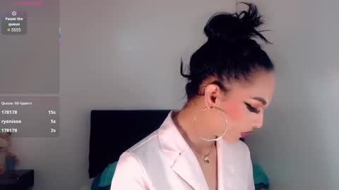 Rianna Garcia online show from 13, 9, 2025