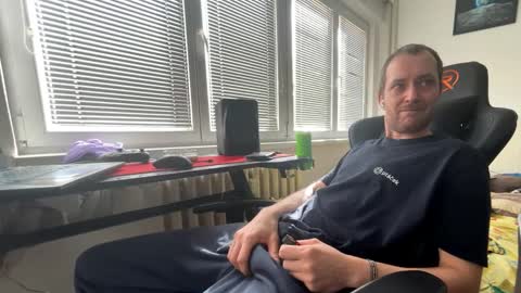 ricciardio online show from 25, 10, 2025