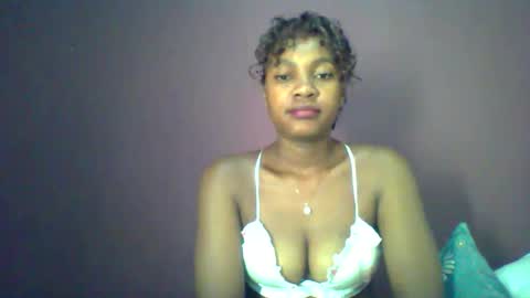 Snapshot of ricie001 chatting on 5, 5, 2026 ricie001 online show from 5, 5, 2026
