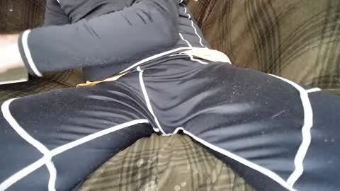 Snapshot of rico_y_suave_4u chatting on 5, 3, 2025 Easy if yun are good see my pics online show from 5, 3, 2025