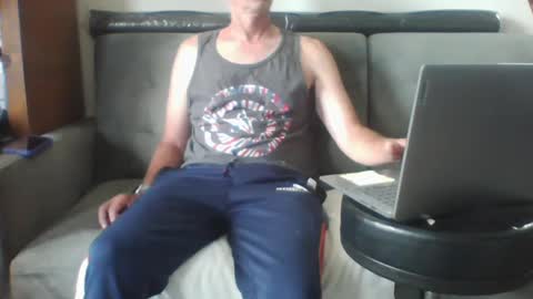 ridemehigh1 online show from 12, 9, 2025