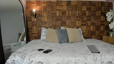 Snapshot of rihannadeep chatting on 11, 10, 2025 Sara online show from 11, 10, 2025