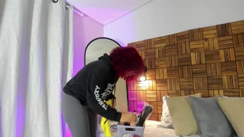 Snapshot of rihannadeep chatting on 19, 10, 2025 Sara online show from 19, 10, 2025