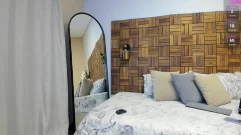 Snapshot of rihannadeep chatting on 5, 11, 2025 Sara online show from 5, 11, 2025