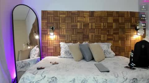 Snapshot of rihannadeep chatting on 6, 11, 2025 Sara online show from 6, 11, 2025