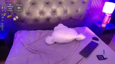 Snapshot of rihonna_hs8 chatting on 16, 1, 2026 RIHONNA online show from 16, 1, 2026