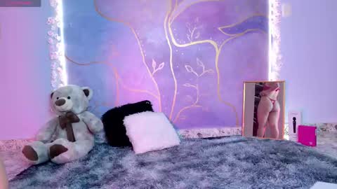 Snapshot of riley_skye_ chatting on 2, 5, 2026 RAILEY online show from 2, 5, 2026