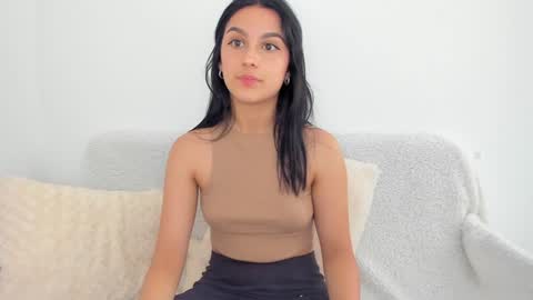 riley_tin online show from 2, 12, 2024