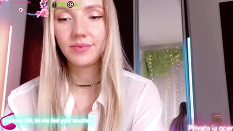 Rina Asty online show from 12, 11, 2025