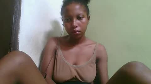 Snapshot of rinah654271 chatting on 1, 3, 2026 rinah654271 online show from 1, 3, 2026