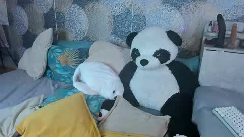 Snapshot of rindragon chatting on 11, 10, 2025 Rina online show from 11, 10, 2025