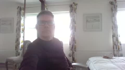 Snapshot of ringomar chatting on 15, 11, 2025 Rob online show from 15, 11, 2025