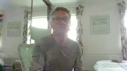 Snapshot of ringomar chatting on 16, 11, 2025 Rob online show from 16, 11, 2025