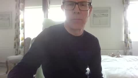 Snapshot of ringomar chatting on 22, 11, 2025 Rob online show from 22, 11, 2025