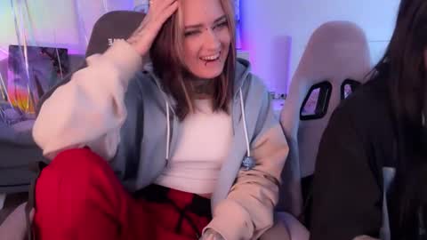   DianaBrite            fansl y online show from 11, 1, 2026