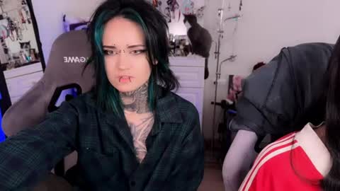 Snapshot of ripper_66 chatting on 4, 7, 2026 DianaBrite fansl y online show from 4, 7, 2026