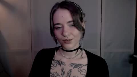 Snapshot of risha_laass chatting on 28, 12, 2024 risha_laass online show from 28, 12, 2024