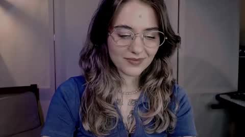 Snapshot of risha_laass chatting on 16, 1, 2025 risha_laass online show from 16, 1, 2025