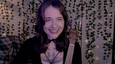 Snapshot of risha_laass chatting on 25, 9, 2025 risha_laass online show from 25, 9, 2025