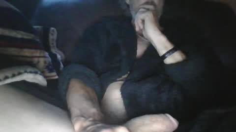 Snapshot of riverbend44 chatting on 28, 6, 2026 riverbend44 online show from 28, 6, 2026