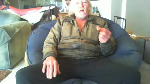 Snapshot of riverratggg chatting on 11, 7, 2026 riveratggg online show from 11, 7, 2026