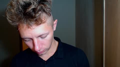 RoastingCorn online show from 4, 12, 2025