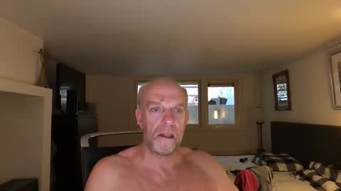 Snapshot of robbertnl chatting on 2, 2, 2026 robbertnl online show from 2, 2, 2026