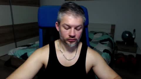 Snapshot of robbyshawz chatting on 6, 1, 2025 robbyshawz online show from 6, 1, 2025