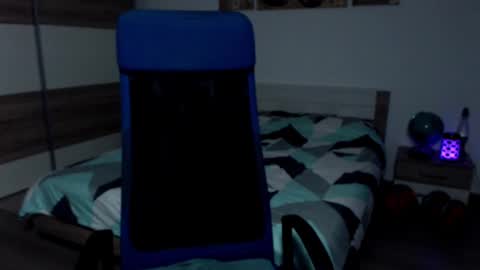 Snapshot of robbyshawz chatting on 12, 1, 2025 robbyshawz online show from 12, 1, 2025