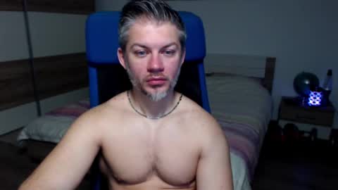 Snapshot of robbyshawz chatting on 2, 2, 2025 robbyshawz online show from 2, 2, 2025