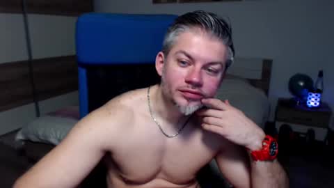 Snapshot of robbyshawz chatting on 6, 2, 2025 robbyshawz online show from 6, 2, 2025