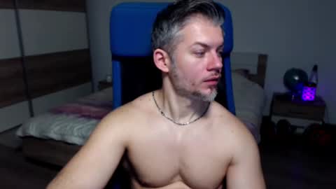 Snapshot of robbyshawz chatting on 7, 2, 2025 robbyshawz online show from 7, 2, 2025