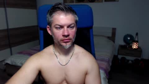 Snapshot of robbyshawz chatting on 8, 2, 2025 robbyshawz online show from 8, 2, 2025