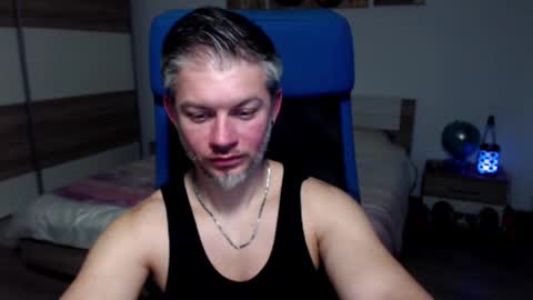 Snapshot of robbyshawz chatting on 10, 2, 2025 robbyshawz online show from 10, 2, 2025