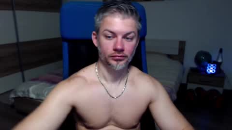 Snapshot of robbyshawz chatting on 8, 3, 2025 robbyshawz online show from 8, 3, 2025