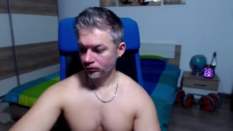 Snapshot of robbyshawz chatting on 14, 10, 2025 robbyshawz online show from 14, 10, 2025