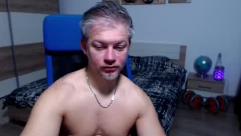 Snapshot of robbyshawz chatting on 28, 10, 2025 robbyshawz online show from 28, 10, 2025