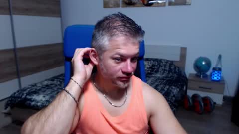 Snapshot of robbyshawz chatting on 10, 11, 2025 robbyshawz online show from 10, 11, 2025