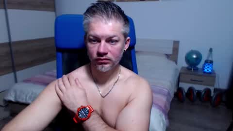 Snapshot of robbyshawz chatting on 1, 12, 2025 robbyshawz online show from 1, 12, 2025