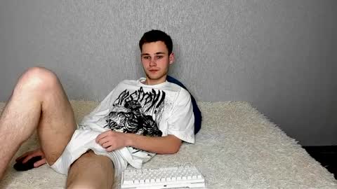 robert10211 online show from 2, 4, 2026