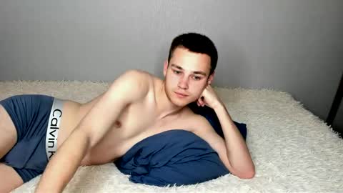 Snapshot of robert10211 chatting on 9, 6, 2026 robert10211 online show from 9, 6, 2026