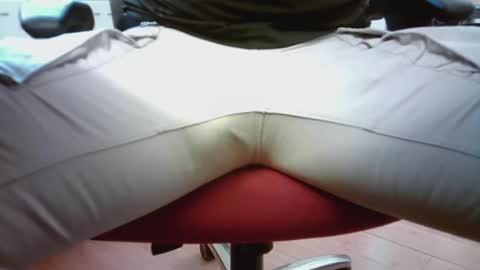 Snapshot of robert45l chatting on 21, 2, 2025 robert45l online show from 21, 2, 2025