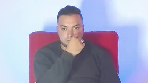 Snapshot of robert_leroy chatting on 1, 5, 2026 Stiven - online show from 1, 5, 2026